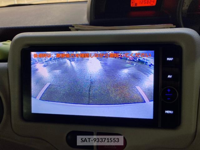 Toyota PORTE 2013-05 8866538-19