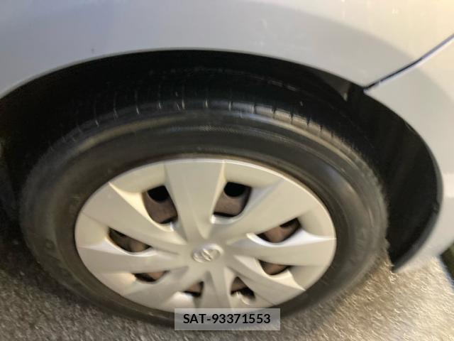 Toyota PORTE 2013-05 8866538-4