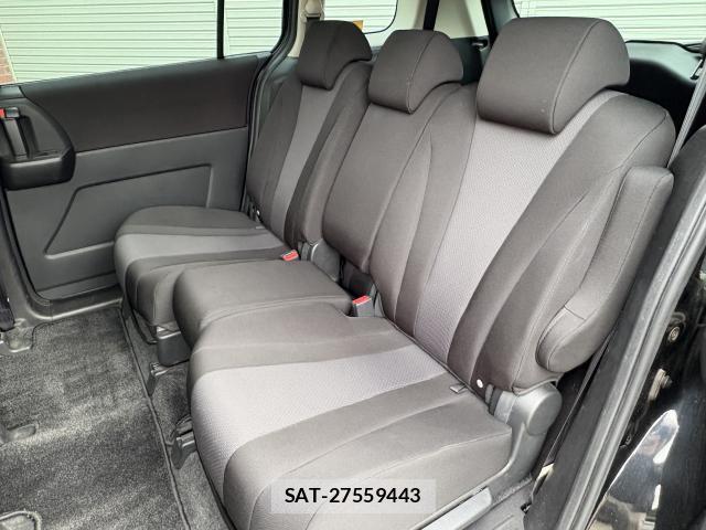 Mazda PREMACY 2015-11 8867437-6