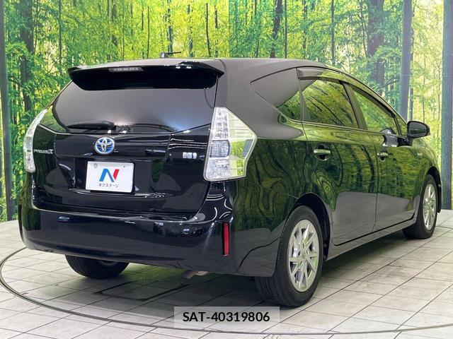 Toyota PRIUS ALPHA 2014-02 8865341-16