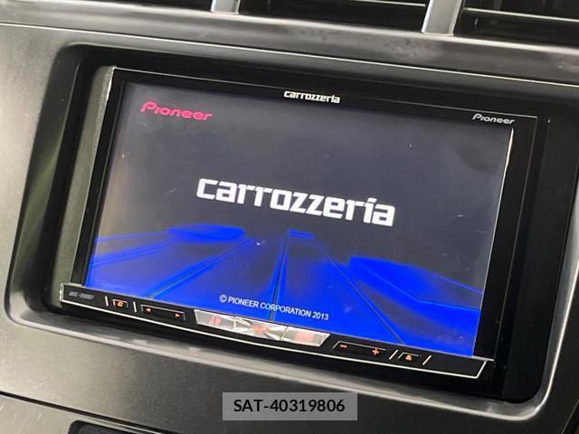 Toyota PRIUS ALPHA 2014-02 8865341-2