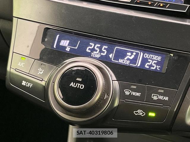 Toyota PRIUS ALPHA 2014-02 8865341-3
