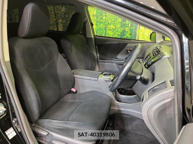 Toyota PRIUS ALPHA 2014-02 8865341-7