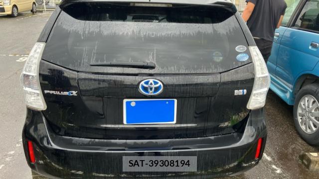 Toyota PRIUS ALPHA 2011-10 8865859-2