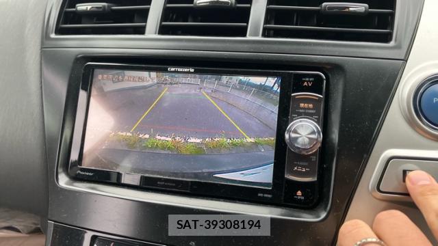 Toyota PRIUS ALPHA 2011-10 8865859-7