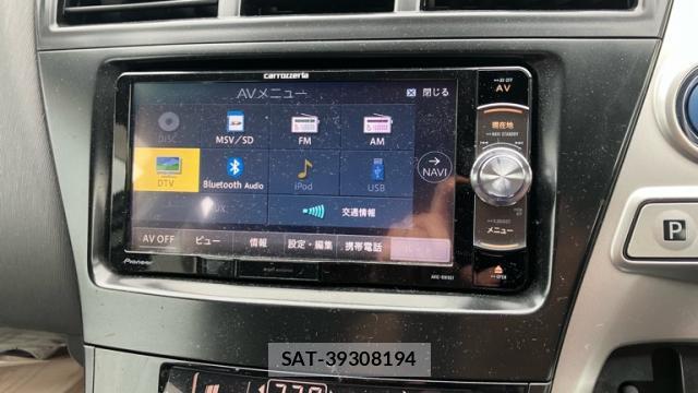 Toyota PRIUS ALPHA 2011-10 8865859-9