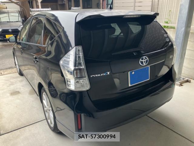 Toyota PRIUS ALPHA 2012-11 8865977-12
