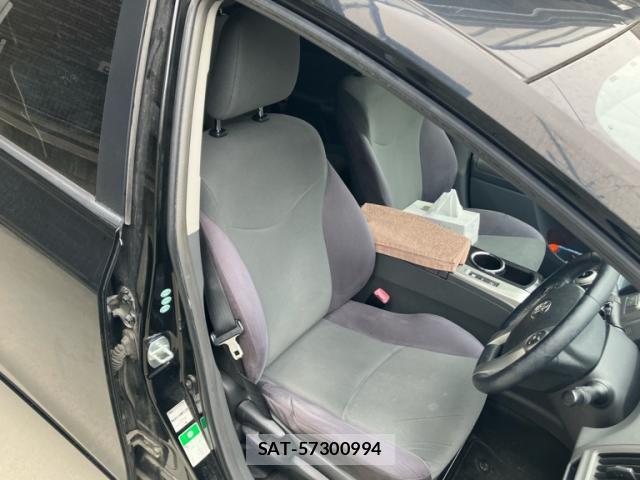 Toyota PRIUS ALPHA 2012-11 8865977-15