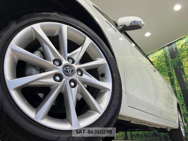 Toyota PRIUS ALPHA 2015-03 8866414-12