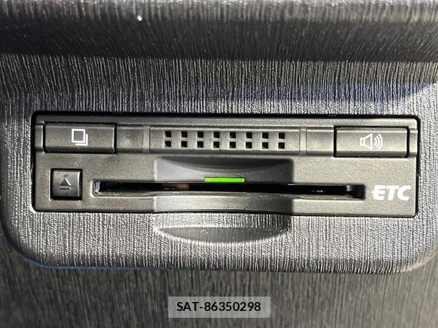 Toyota PRIUS ALPHA 2015-03 8866414-6