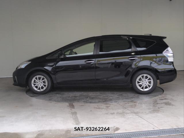 Toyota PRIUS ALPHA 2014-03 8867011-11