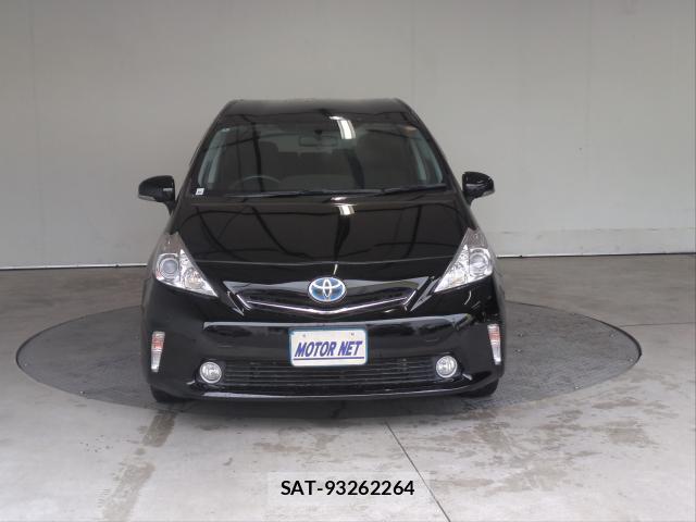 Toyota PRIUS ALPHA 2014-03 8867011-12