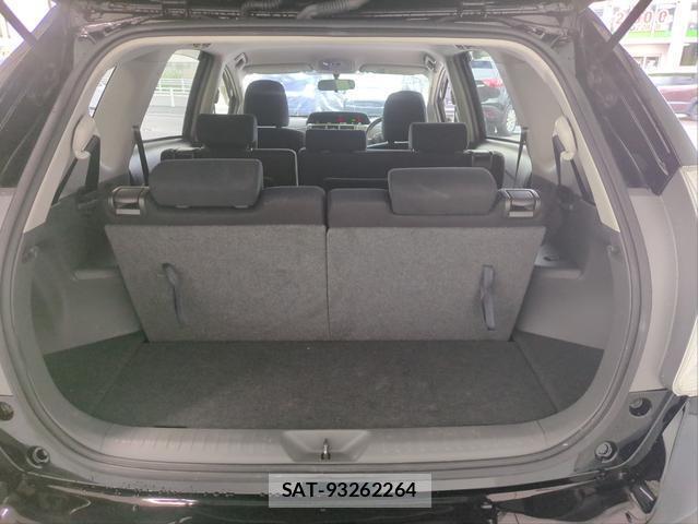 Toyota PRIUS ALPHA 2014-03 8867011-15
