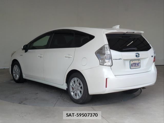 Toyota PRIUS ALPHA 2013-08 8867013-10