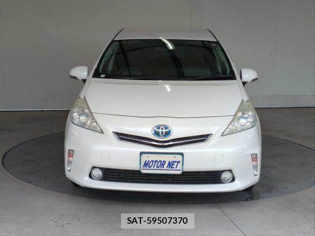Toyota PRIUS ALPHA 2013-08 8867013-12