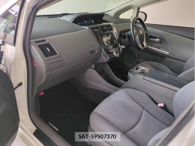 Toyota PRIUS ALPHA 2013-08 8867013-14