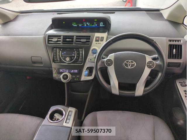 Toyota PRIUS ALPHA 2013-08 8867013-2