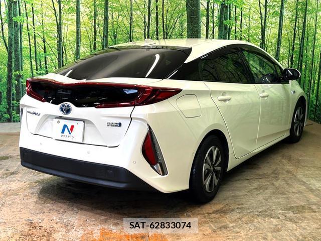 Toyota PRIUS PHV 2019-04 8865805-10
