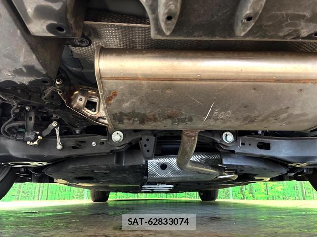 Toyota PRIUS PHV 2019-04 8865805-16