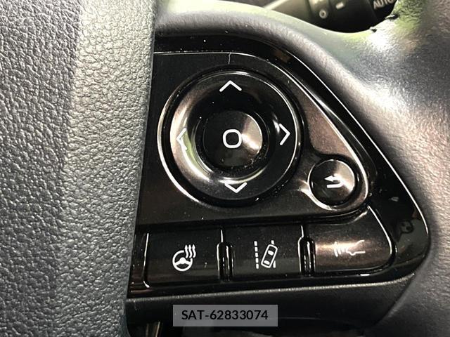 Toyota PRIUS PHV 2019-04 8865805-4