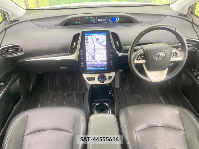 Toyota PRIUS PHV 2018-01 8866020-1