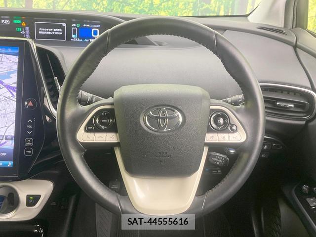 Toyota PRIUS PHV 2018-01 8866020-10