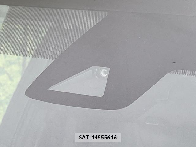 Toyota PRIUS PHV 2018-01 8866020-4