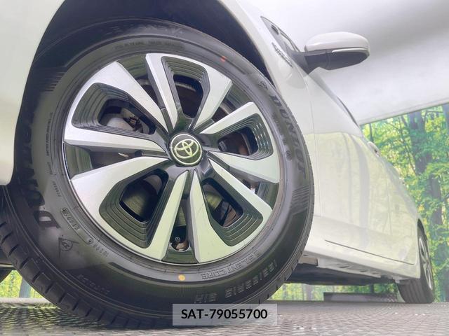 Toyota PRIUS PHV 2017-05 8866025-12