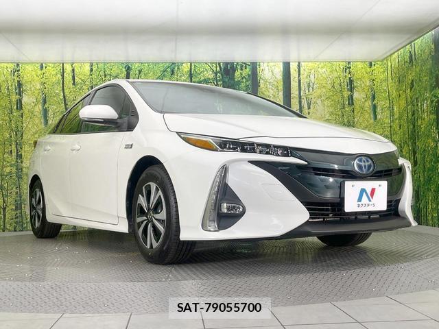 Toyota PRIUS PHV 2017-05 8866025-15