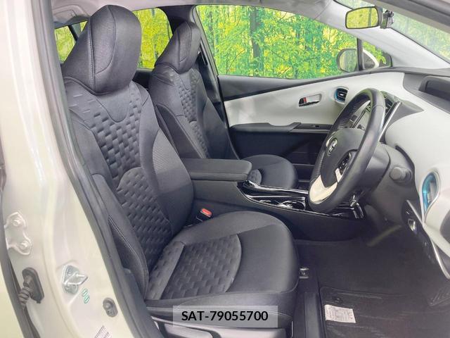 Toyota PRIUS PHV 2017-05 8866025-7
