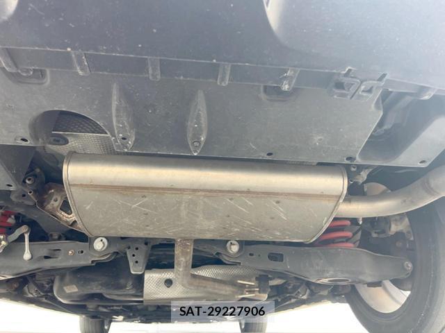 Toyota PRIUS PHV 2017-11 8866446-19