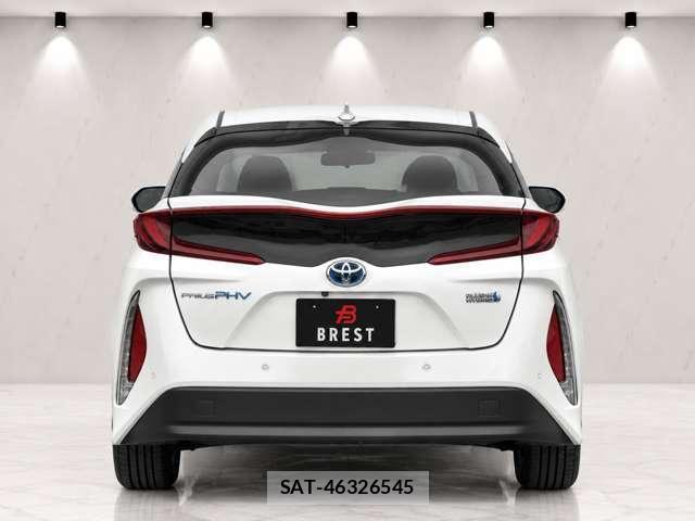 Toyota PRIUS PHV 2018-06 8866936-3