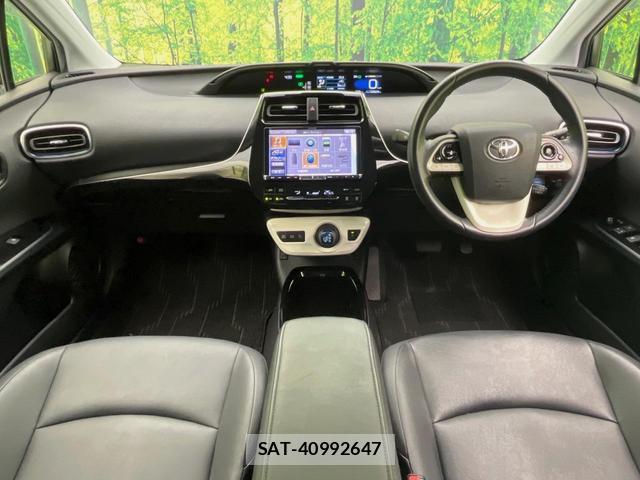 Toyota PRIUS 2016-04 8865362-1