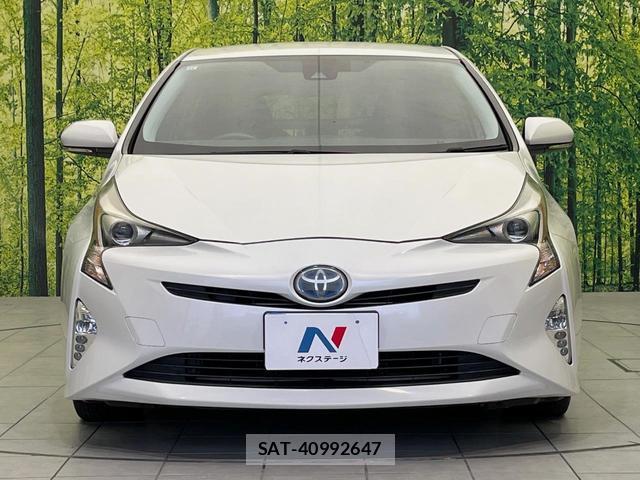 Toyota PRIUS 2016-04 8865362-13