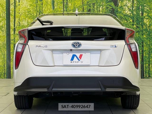 Toyota PRIUS 2016-04 8865362-14