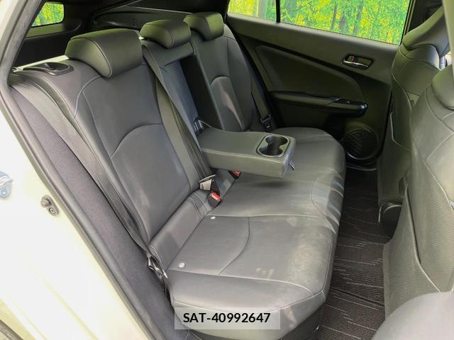 Toyota PRIUS 2016-04 8865362-8