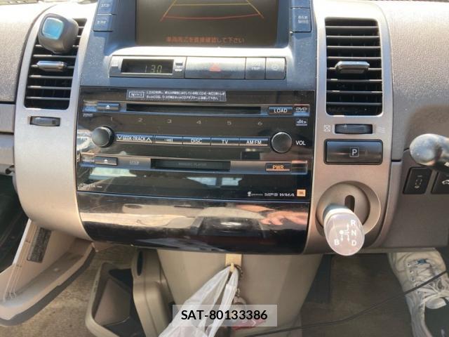 Toyota PRIUS 2008-04 8865871-11