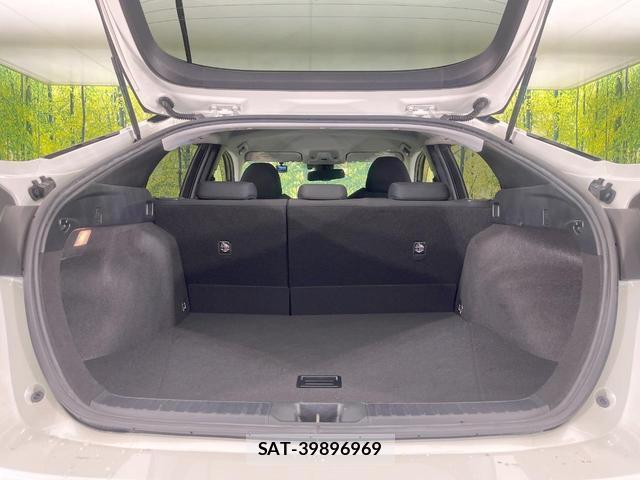 Toyota PRIUS 2018-09 8866017-9