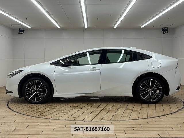 Toyota PRIUS 2024-12 8866176-16