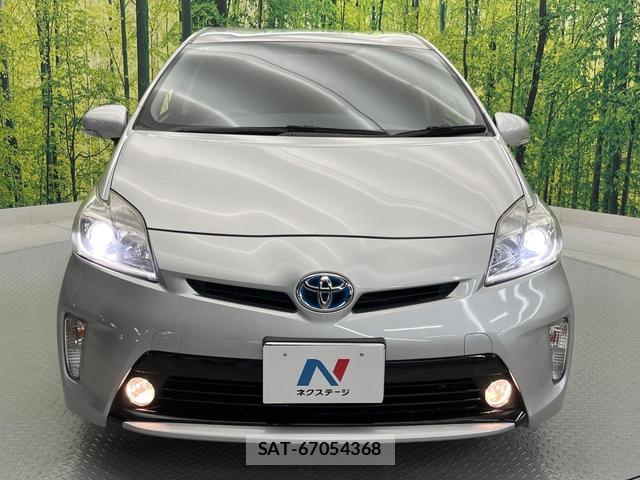 Toyota PRIUS 2015-10 8866368-14