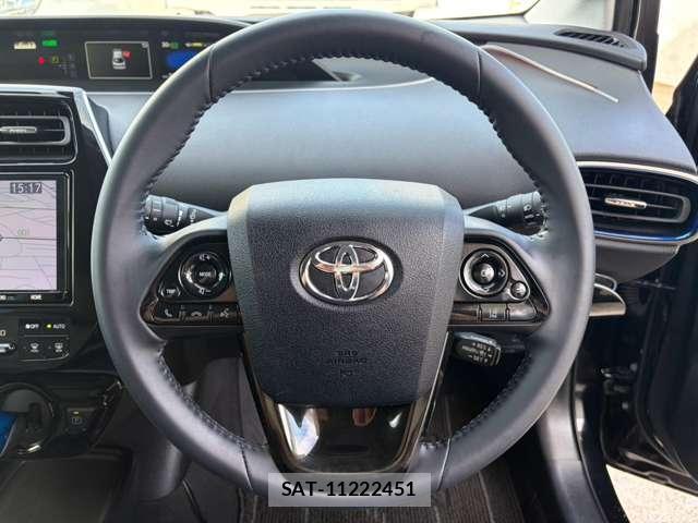 Toyota PRIUS 2021-03 8866526-9