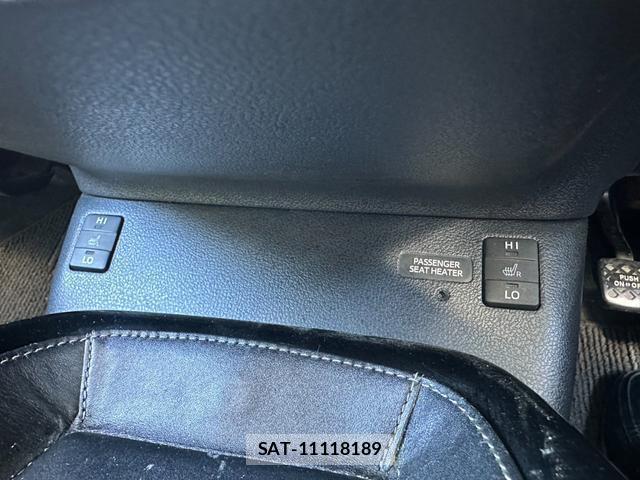 Toyota PRIUS 2016-03 8866643-10