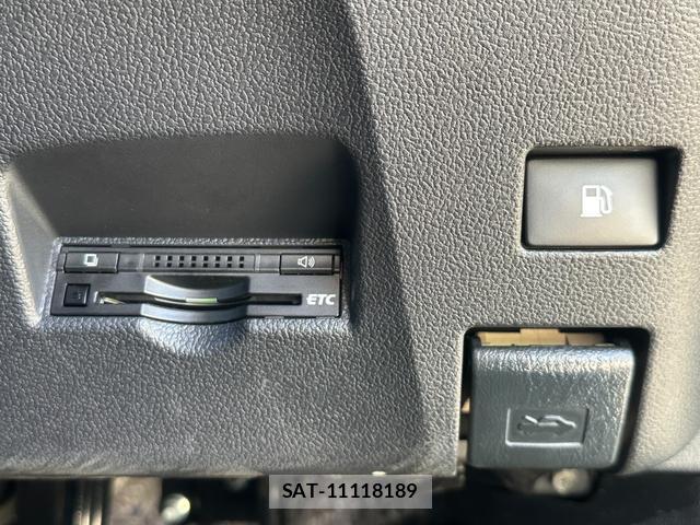 Toyota PRIUS 2016-03 8866643-14