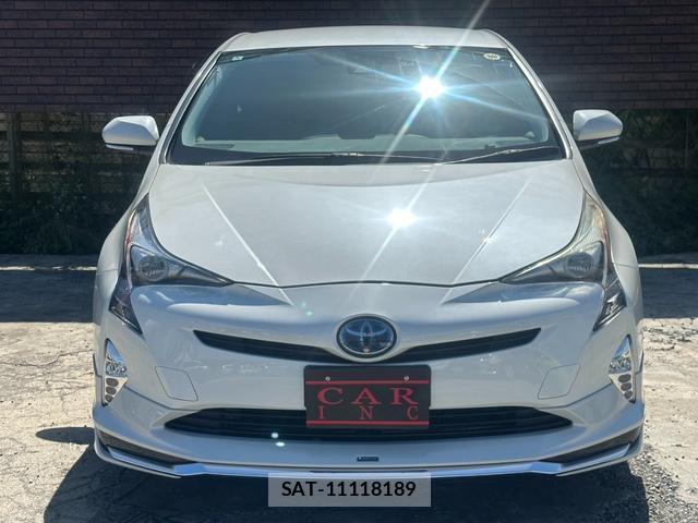 Toyota PRIUS 2016-03 8866643-16