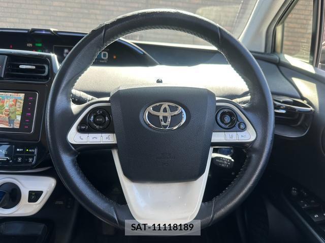 Toyota PRIUS 2016-03 8866643-2