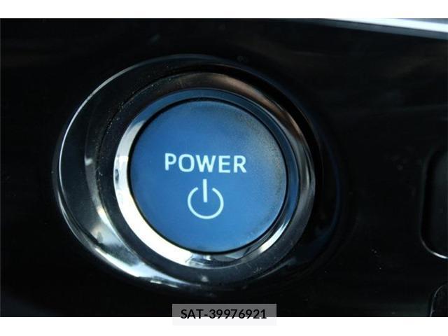 Toyota PRIUS 2019-09 8866724-6