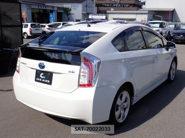 Toyota PRIUS 2014-12 8867100-13
