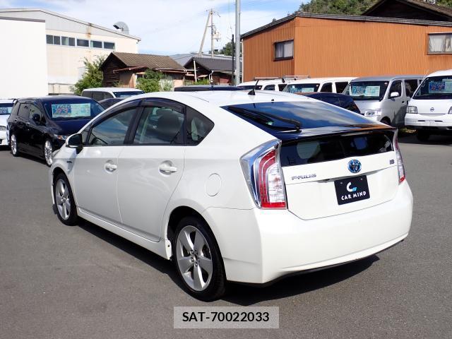 Toyota PRIUS 2014-12 8867100-14