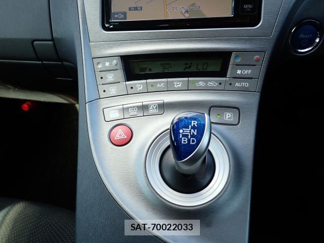 Toyota PRIUS 2014-12 8867100-15