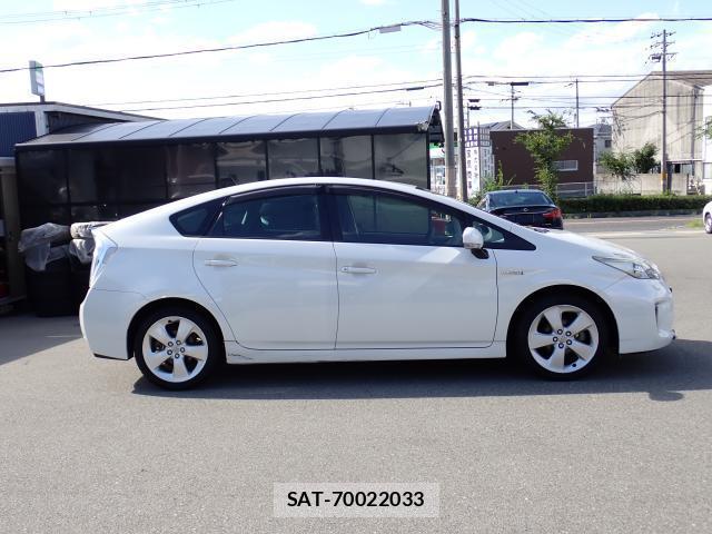 Toyota PRIUS 2014-12 8867100-3